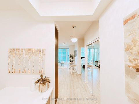 Photo 2 at 710 - 9600 Yonge Street, North Richvale, Richmond Hill