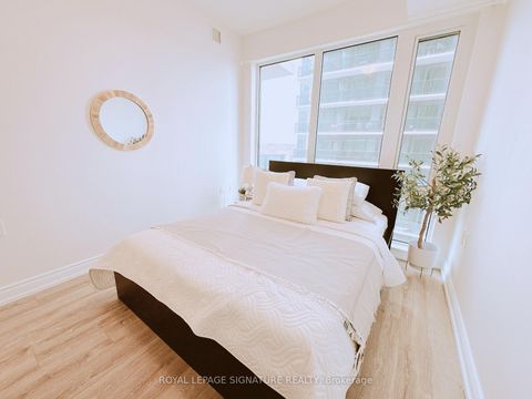 Photo 9 at 710 - 9600 Yonge Street, North Richvale, Richmond Hill