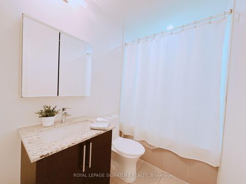 Photo 13 at 710 - 9600 Yonge Street, North Richvale, Richmond Hill
