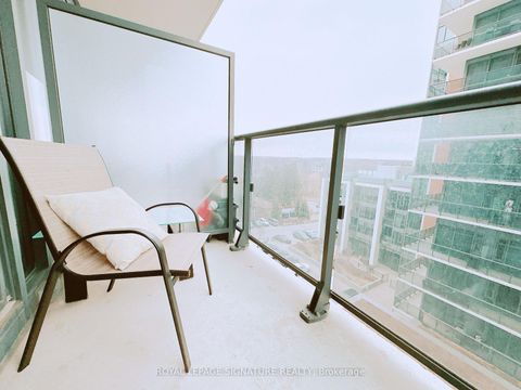 Photo 14 at 710 - 9600 Yonge Street, North Richvale, Richmond Hill