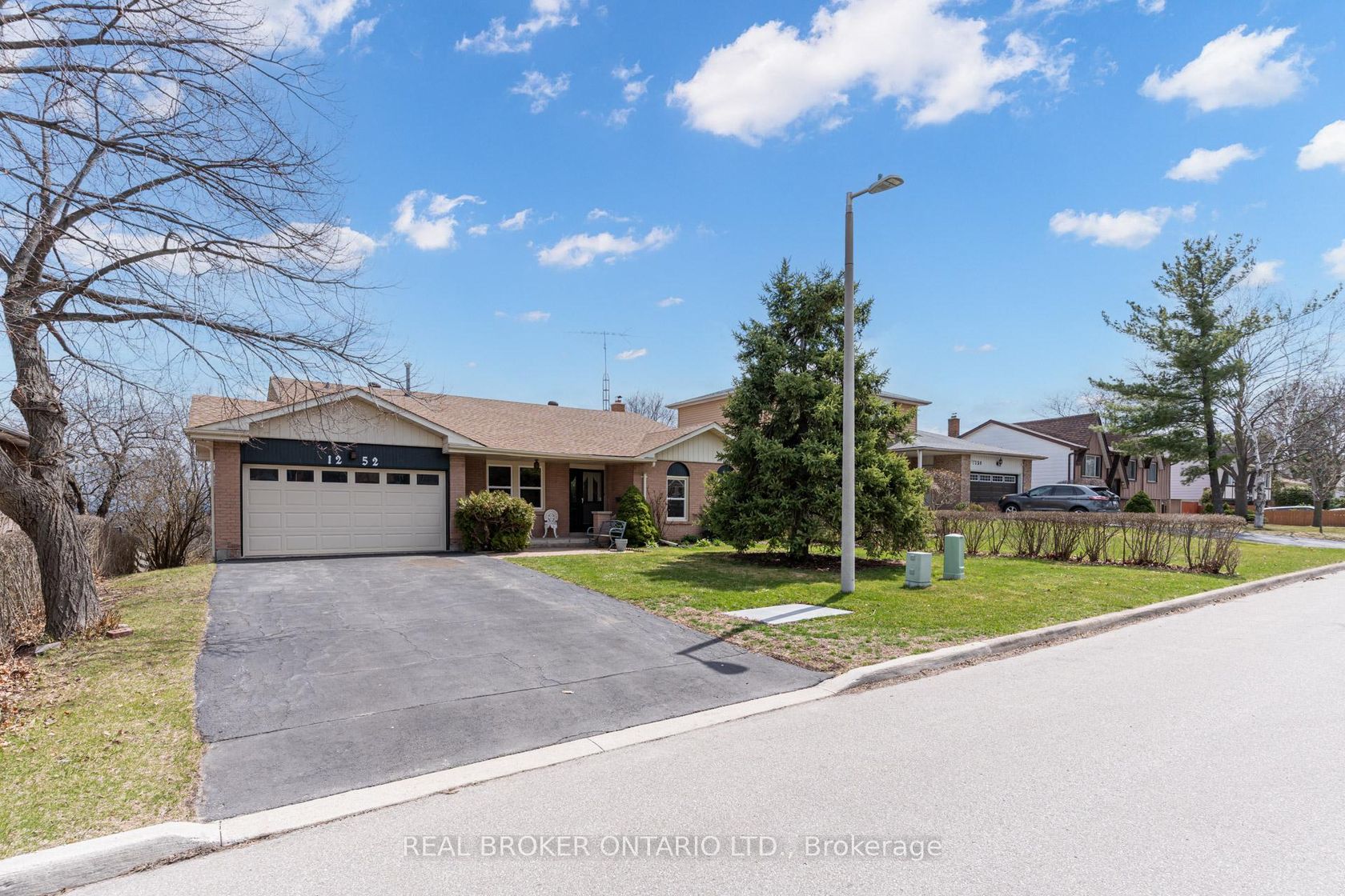 1252 Lakeview Drive, FA Falgarwood, Oakville 
