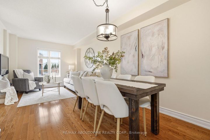 Photo 14 at 408 Fairgate Way, WC Wedgewood Creek, Oakville