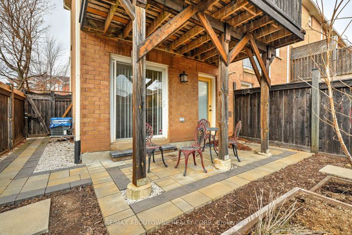 Photo 30 at 408 Fairgate Way, WC Wedgewood Creek, Oakville