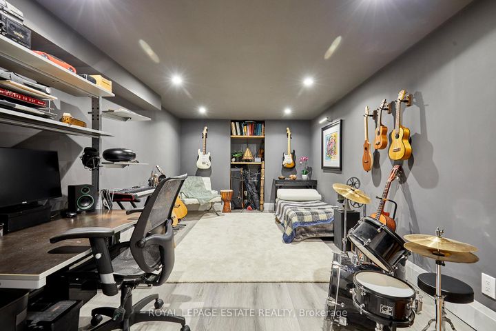 Photo 28 at 1078 Roundelay Court, McLaughlin, Oshawa