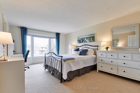 Photo 12 at 1078 Roundelay Court, McLaughlin, Oshawa