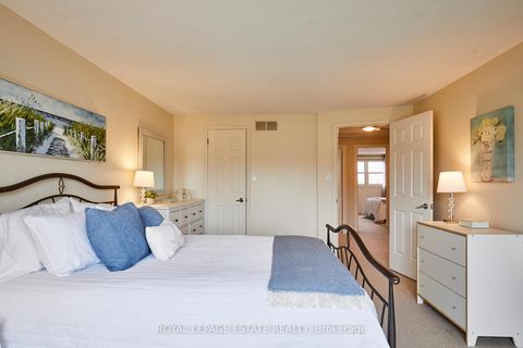 Photo 13 at 1078 Roundelay Court, McLaughlin, Oshawa