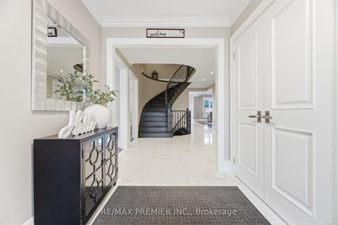 Photo 4 at 26 Mapes Avenue, West Woodbridge, Vaughan