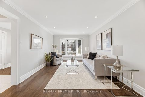 Photo 6 at 26 Mapes Avenue, West Woodbridge, Vaughan