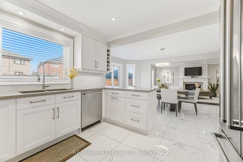 Photo 13 at 26 Mapes Avenue, West Woodbridge, Vaughan