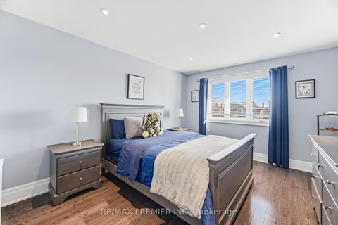 Photo 32 at 26 Mapes Avenue, West Woodbridge, Vaughan