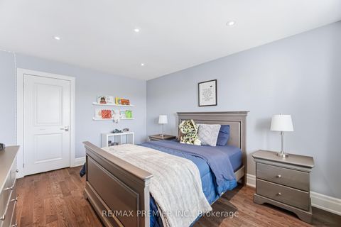 Photo 33 at 26 Mapes Avenue, West Woodbridge, Vaughan