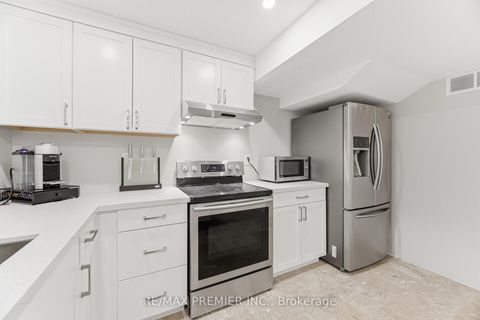 Photo 44 at 26 Mapes Avenue, West Woodbridge, Vaughan