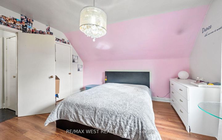 Photo 25 at 57 Westglen Crescent, City Centre West, Toronto