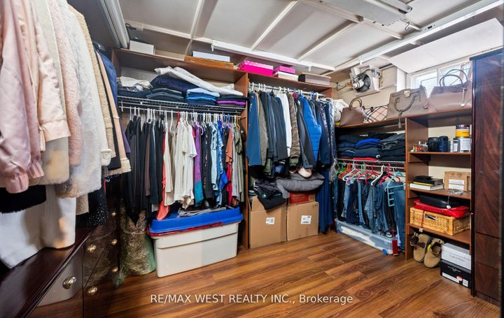 Photo 32 at 57 Westglen Crescent, City Centre West, Toronto