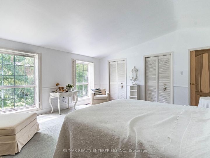 Photo 16 at 285 Pinetree Way, Mineola, Mississauga