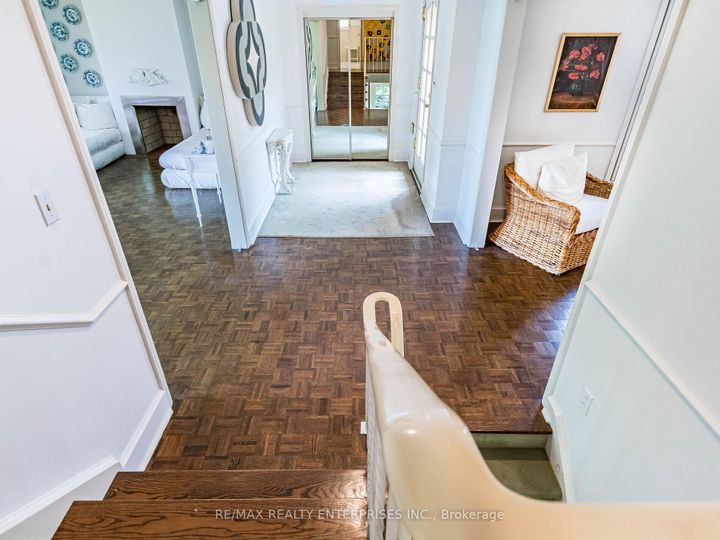 Photo 20 at 285 Pinetree Way, Mineola, Mississauga