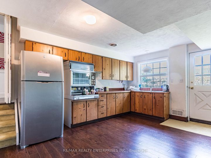 Photo 24 at 285 Pinetree Way, Mineola, Mississauga