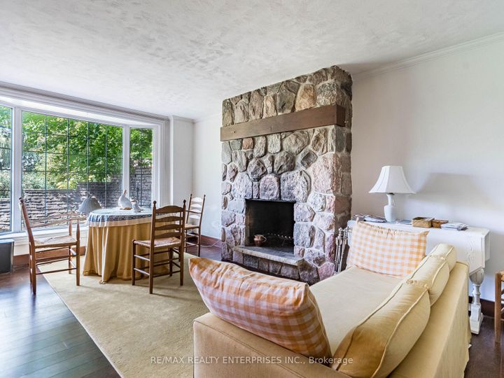 Photo 27 at 285 Pinetree Way, Mineola, Mississauga