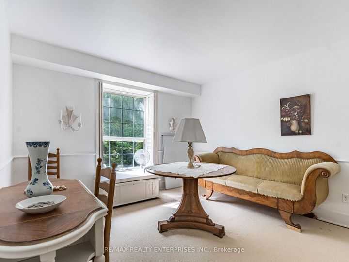 Photo 30 at 285 Pinetree Way, Mineola, Mississauga