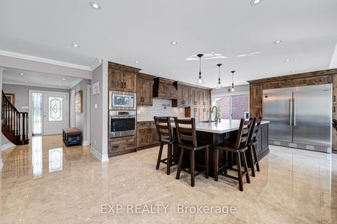 Photo 7 at 925 15th Side Road, Rural King, King