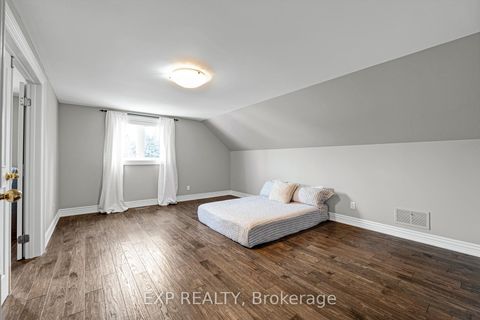 Photo 29 at 925 15th Side Road, Rural King, King