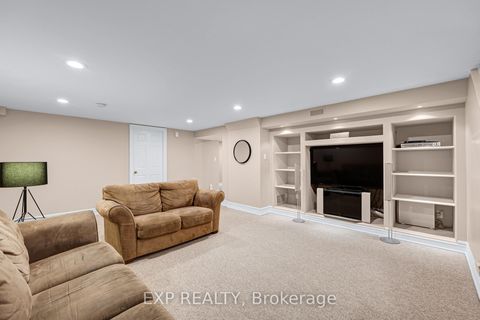 Photo 36 at 925 15th Side Road, Rural King, King