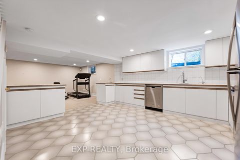 Photo 38 at 925 15th Side Road, Rural King, King