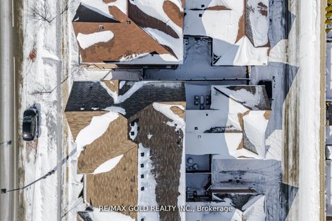 Photo 38 at 201 Barons Street, Kleinburg, Vaughan