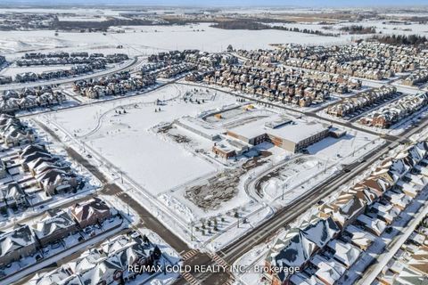 Photo 41 at 201 Barons Street, Kleinburg, Vaughan