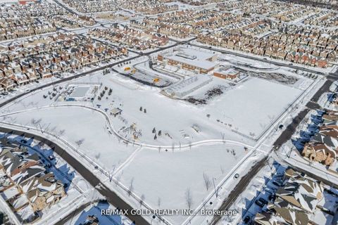 Photo 42 at 201 Barons Street, Kleinburg, Vaughan