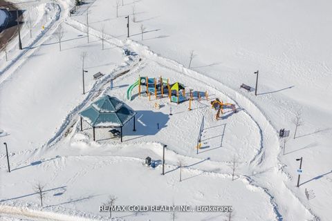 Photo 46 at 201 Barons Street, Kleinburg, Vaughan