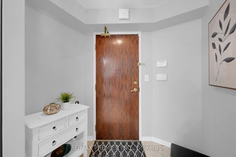 Photo 6 at 220 - 51 Baffin Court, Langstaff, Richmond Hill