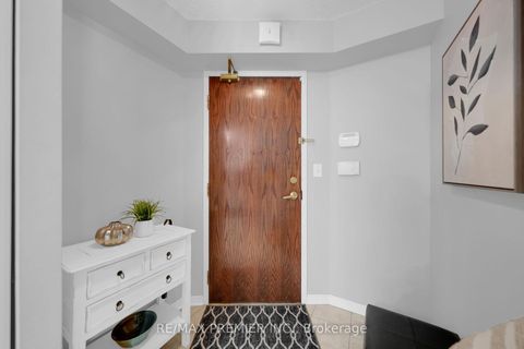 Photo 7 at 220 - 51 Baffin Court, Langstaff, Richmond Hill