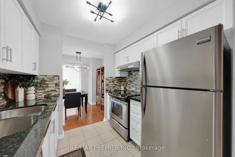 Photo 11 at 220 - 51 Baffin Court, Langstaff, Richmond Hill