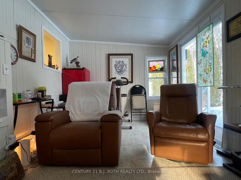 Photo 9 at 29 Corner Brook Trail, Rural Innisfil, Innisfil