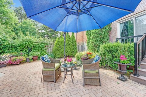 Photo 2 at 209 Ellerslie Avenue, Willowdale West, Toronto