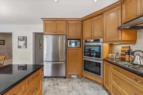 Photo 11 at 209 Ellerslie Avenue, Willowdale West, Toronto