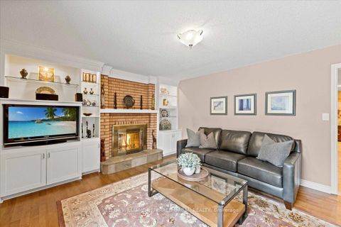 Photo 13 at 209 Ellerslie Avenue, Willowdale West, Toronto