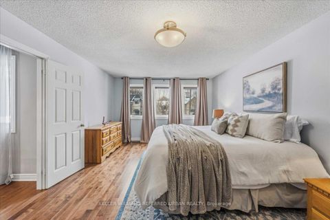 Photo 18 at 209 Ellerslie Avenue, Willowdale West, Toronto