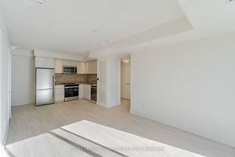 Photo 15 at 2701 - 10 Eva Road, Etobicoke West Mall, Toronto