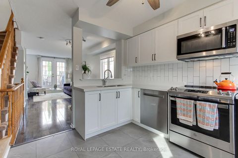 Photo 7 at 78 - 2 Hedge End Road, Rouge E11, Toronto