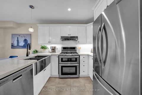 Photo 11 at 46 Lownie Court, Bowmanville, Clarington