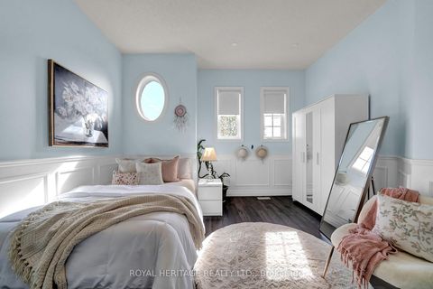 Photo 16 at 46 Lownie Court, Bowmanville, Clarington