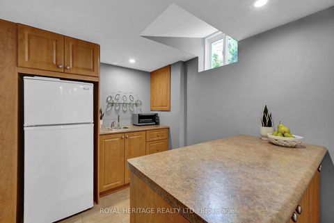 Photo 26 at 46 Lownie Court, Bowmanville, Clarington