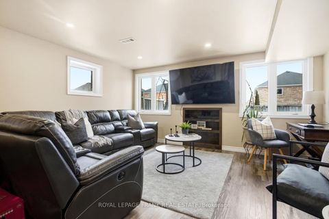 Photo 18 at 1612 Rockaway Street, Taunton, Oshawa