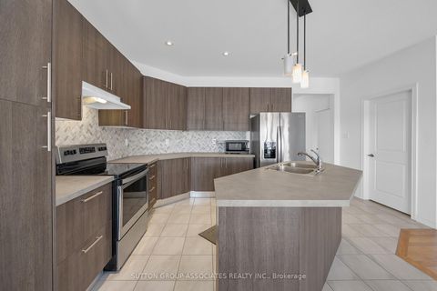 Photo 12 at 130 Lyle Drive, Bowmanville, Clarington