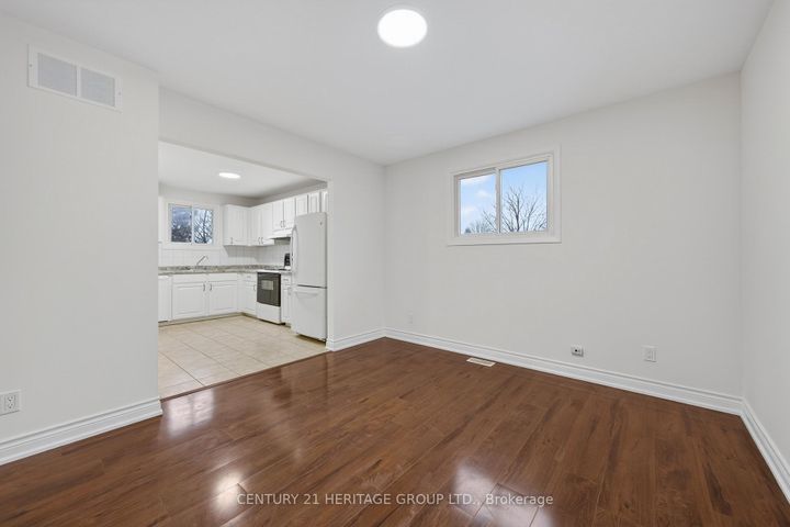 Photo 9 at 111 Ondrey Street, Bradford, Bradford West Gwillimbury