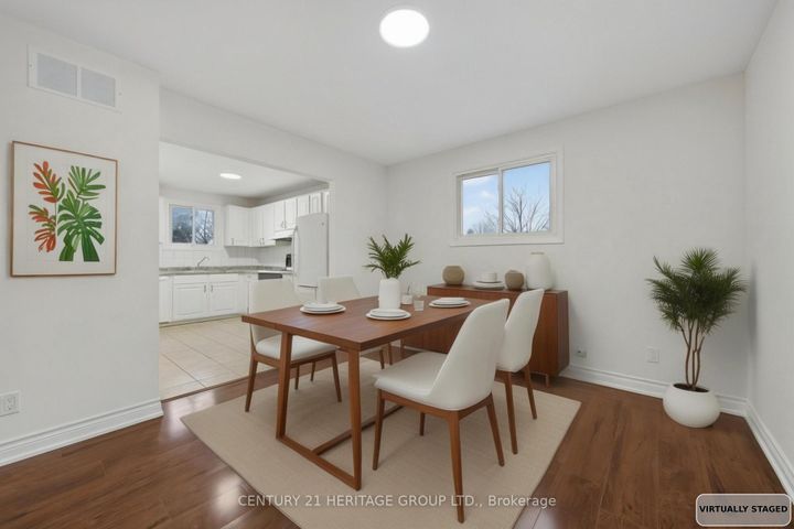 Photo 10 at 111 Ondrey Street, Bradford, Bradford West Gwillimbury