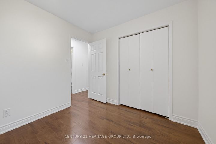 Photo 22 at 111 Ondrey Street, Bradford, Bradford West Gwillimbury