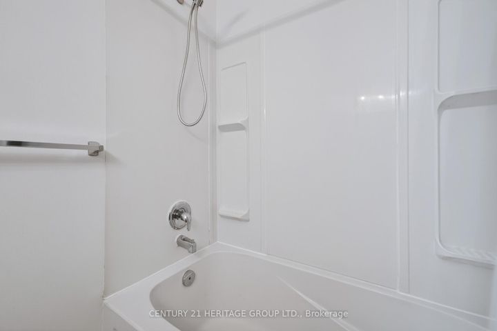 Photo 25 at 111 Ondrey Street, Bradford, Bradford West Gwillimbury